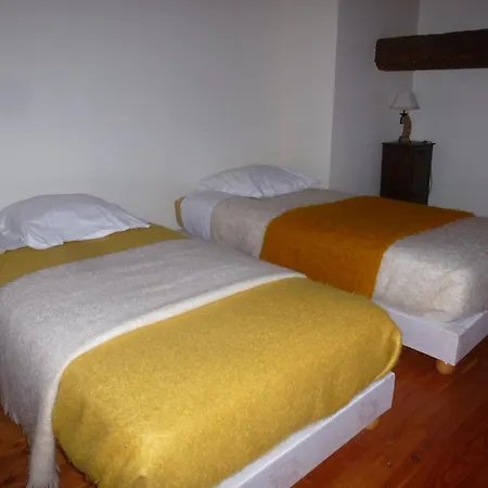 Au Mohair Des Alpy 3* Fougax-et-Barrineuf