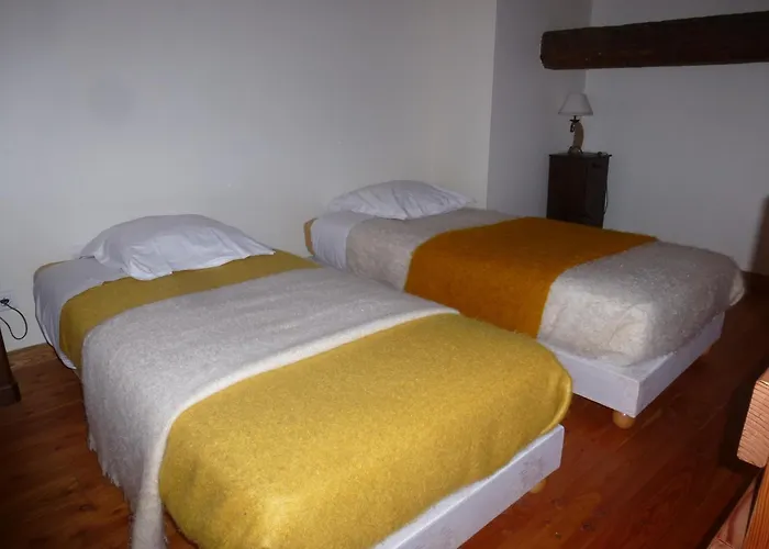 Au Mohair Des Alpy 3* Fougax-et-Barrineuf