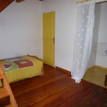 Au Mohair Des Alpy Fougax-et-Barrineuf